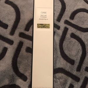 Oribe Gold Lust Dry Shampoo